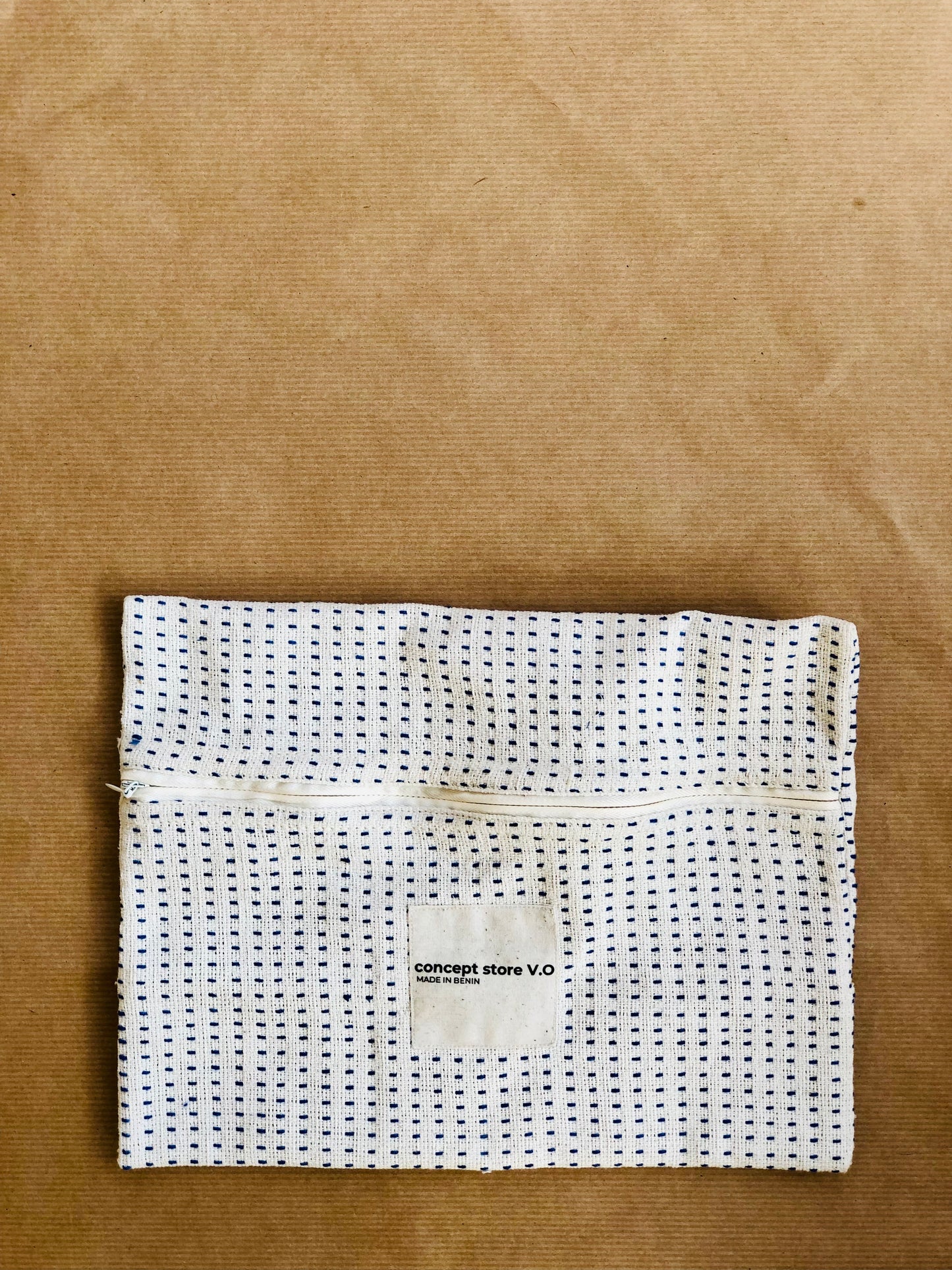 100% cotton midi pocket. Hwen print.